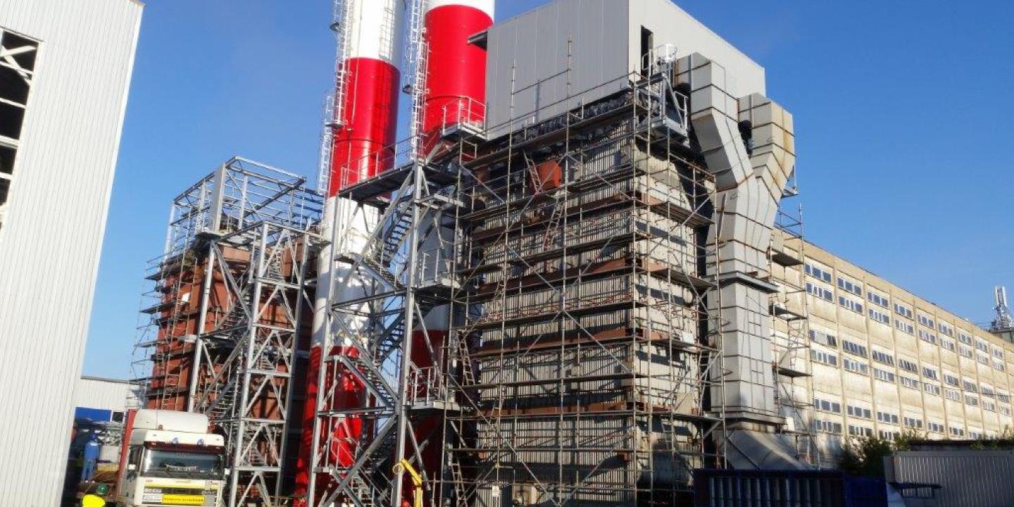 Combustion turbine insulation