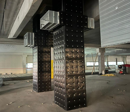 Smoke extraction ducts insulated with ISOVER's product in the Amazon Distrubution Centre in Kojetin (Czech Republic)