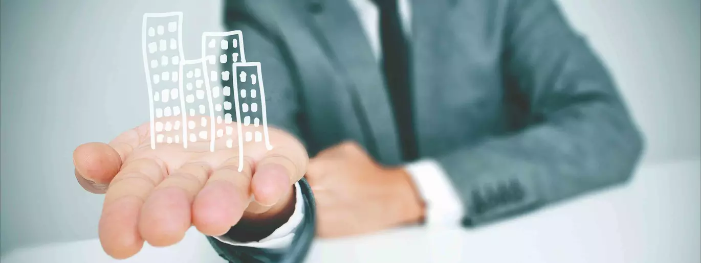 Business man presenting solutions