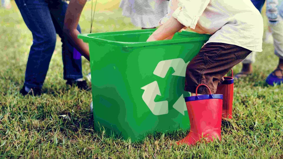 Recycled building material