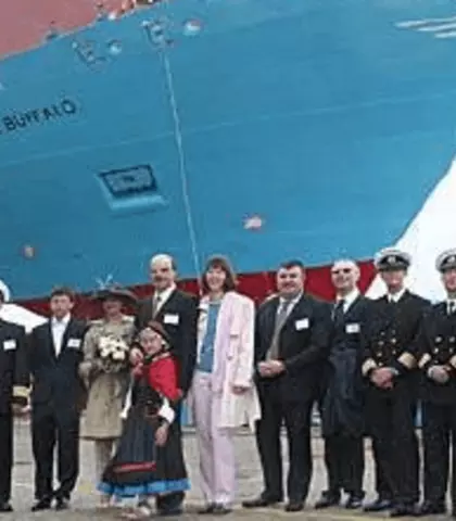 Containership Maersk Buffalo insulation