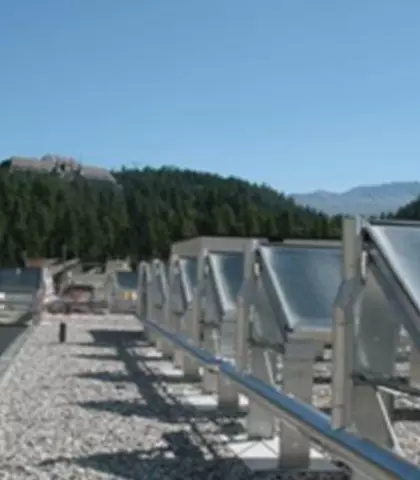 Solar panels insulation on the roof of a hotel